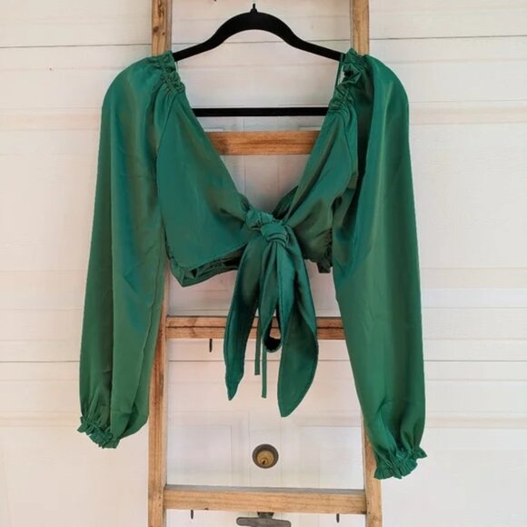 URBAN OUTFITTERS Caroleena Ruched Puff Sleeve Tie Back Blouse Crop Top Shirt - Picture 8 of 10